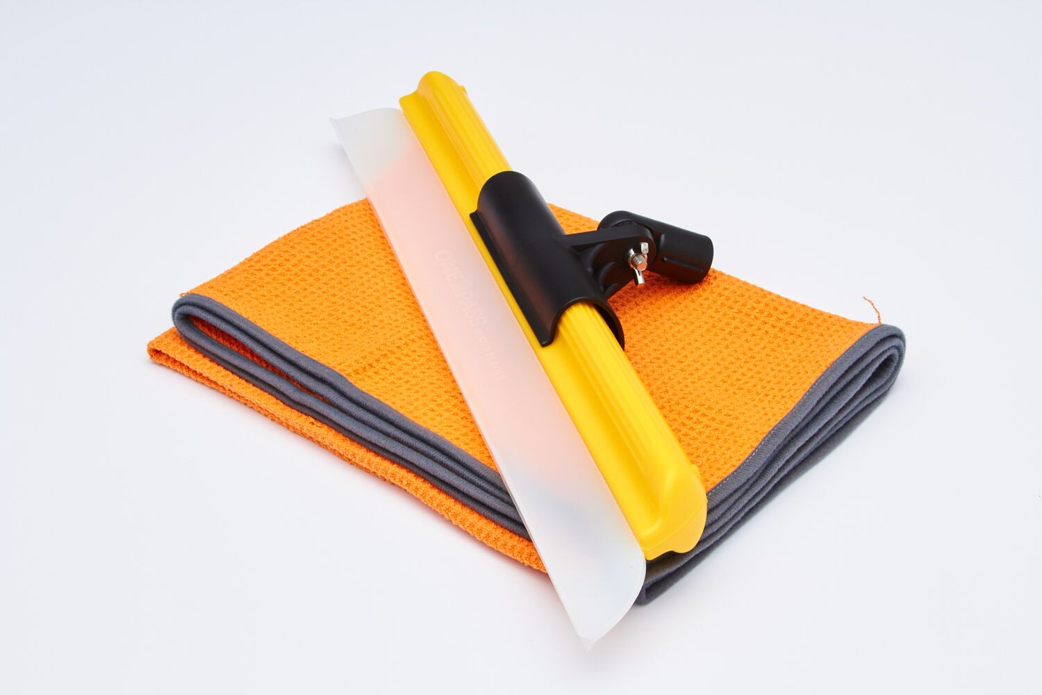 One Pass Classic 18" Waterblade Silicone TBar Squeegee Yellow with